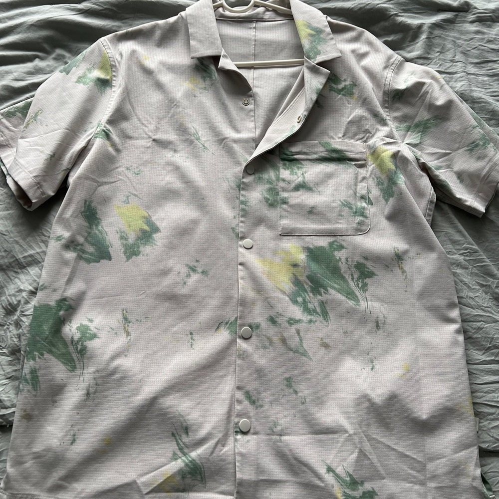 Lululemon short sleeve button down